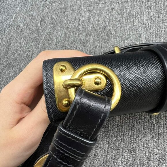 100% Authentic Prada Cahier Black & White Shoulder Bag - Picture 4 of 16